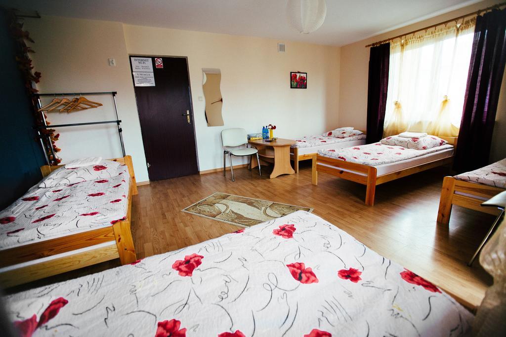 Tanie Noclegi 2 Kielce Exterior foto