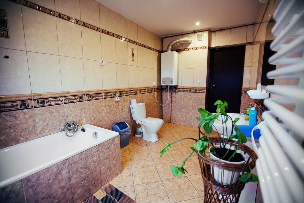 Tanie Noclegi 2 Kielce Exterior foto